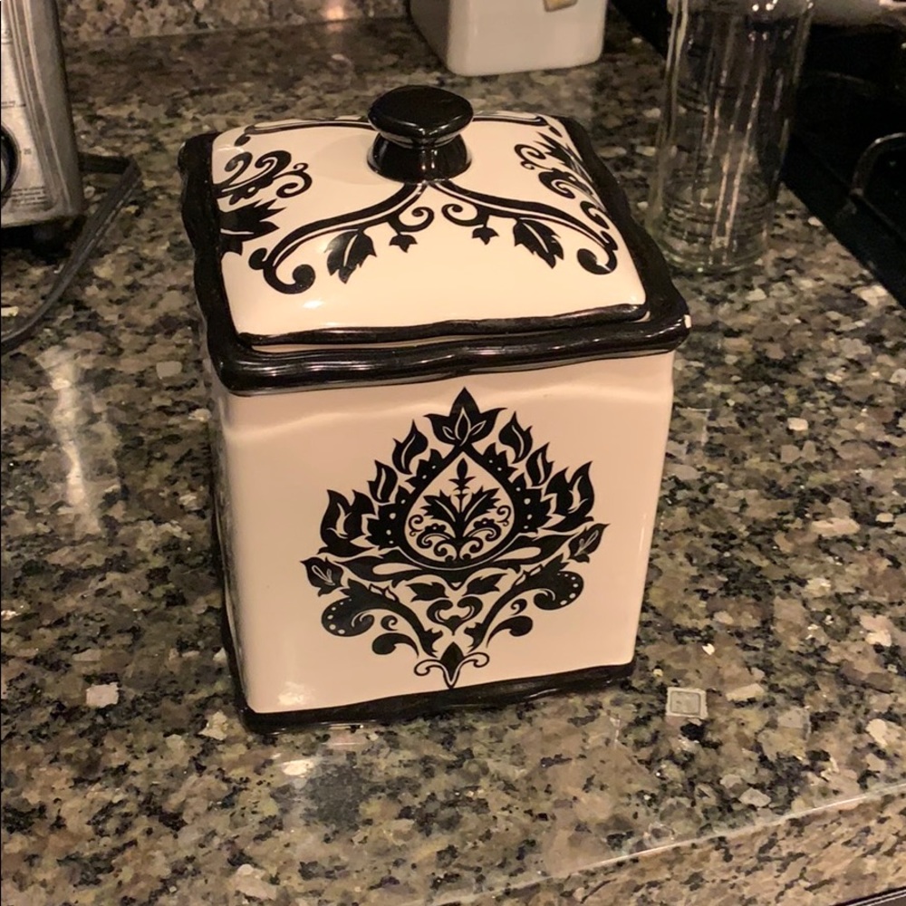 Kitchen jar